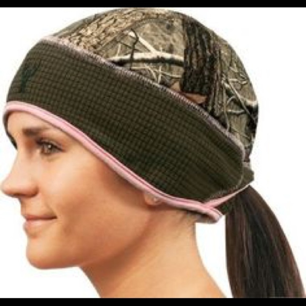 NWT Cabela’s OutfitHer Stretch Beanie